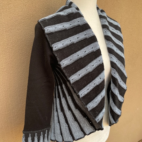 NEW! Angel Design by Sabri Ozel Pleated Italian Circle Cardigan Size Medium - Picture 1 of 10